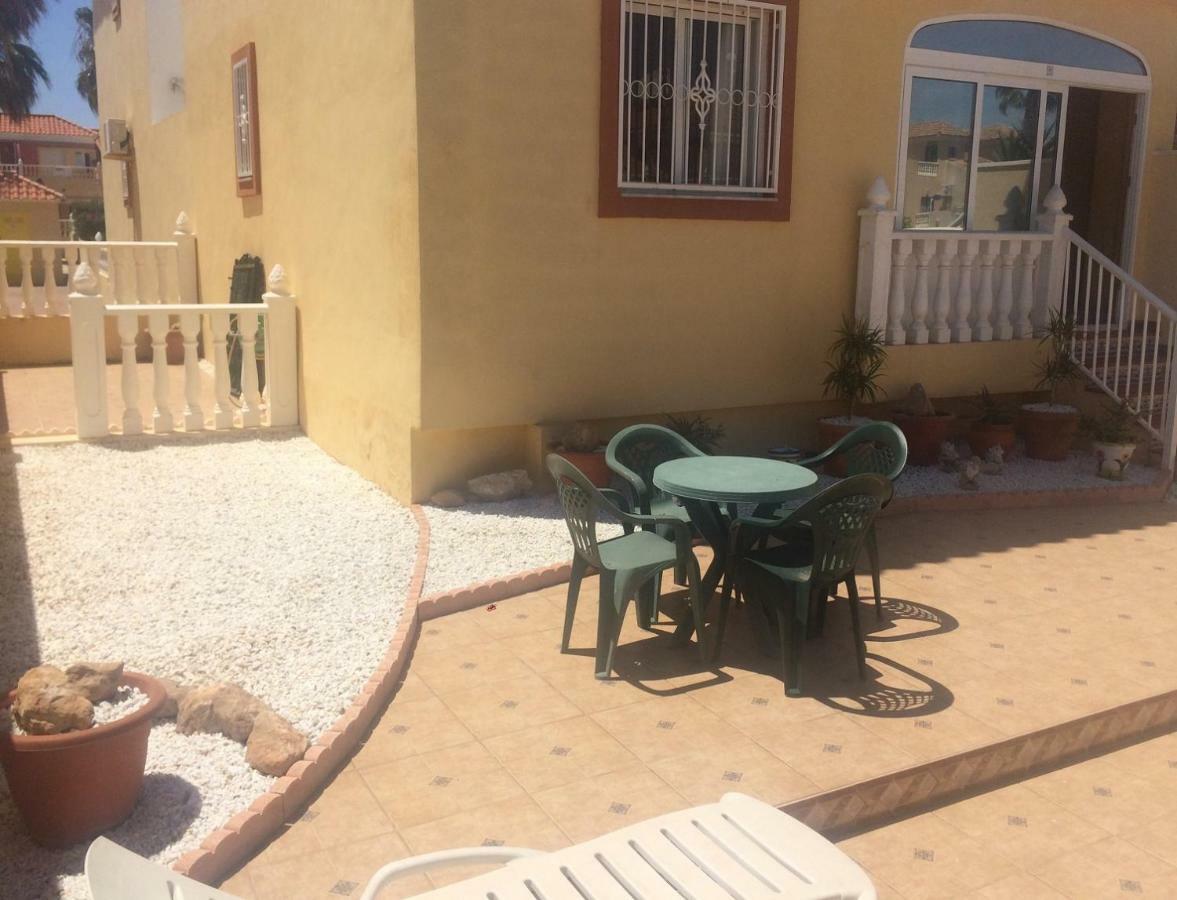 Torrevieja, La Torreta Ground Floor Apartment With Large Private Patio Garden Buitenkant foto